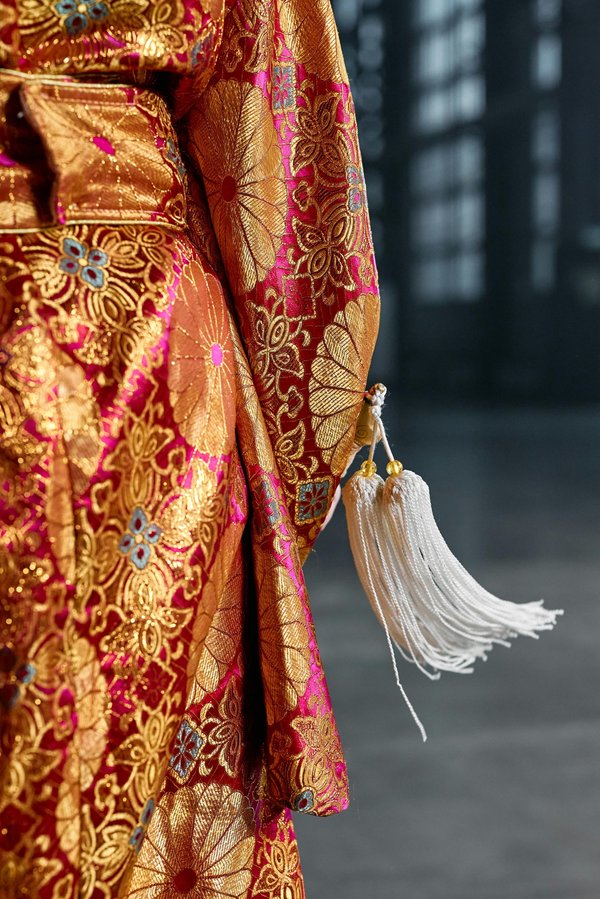 Kimono satin femme : élégance et confort au quotidien